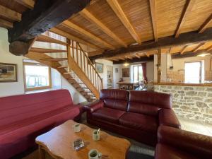 Maison Authentique avec Jardin et Cheminée, Animaux Acceptés, Parking, Internet - FR-1-489-184