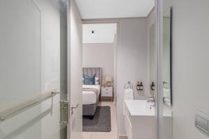 Modern Luxury Apartment, Ellipse