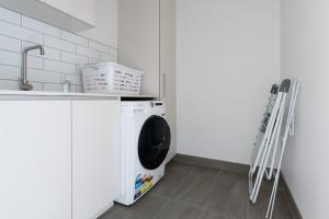 Three-Story Haven City Views & Near Gorge