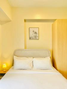 * *7 Metro View Studio