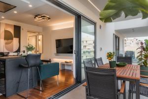 Emerald Stone Apartment Varkiza