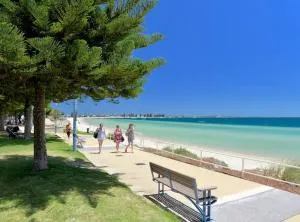 Seaview Beach Apartment - Wellard