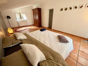 Villas Villa Louis - calme et spacieuse avec vue : photos des chambres