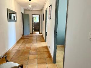 Villas Villa Louis - calme et spacieuse avec vue : photos des chambres