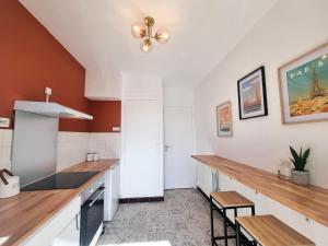 Les pieds dans leau 200m plage