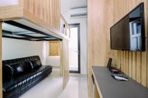Minimalist and Good Deal Studio Transpark Cibubur Apartment By Travelio