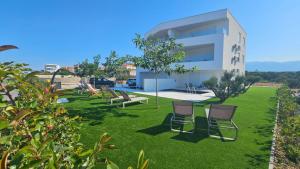 Apartments Twins with private pool
