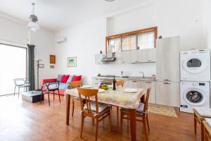 Casa Sabre by BarbarHouse