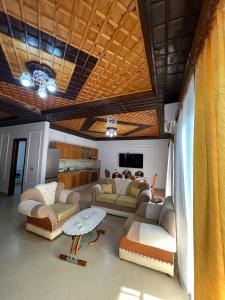 Armandos wooden roof