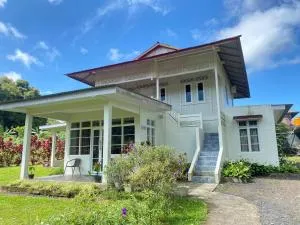 A beautiful and Spacious Rumah Manado 2 Bedrooms with Bathrooms Villa Marion Tomohon - Modoinding