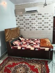 Braj Bhushan braj Lata nikunj hotel - Alwar
