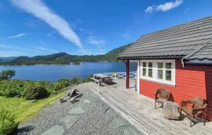 1 Bedroom Lovely Home In Jelsa - Åsen