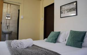 Element Riders Place Backpackers