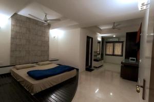 Elegant 3BHK Flat with Garden for Family Only