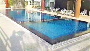 Jomtien Thip Condotel - Sleeps 2 Beachside