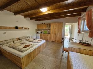 Apartmány pod pergolou