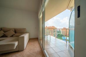 HomeHolidaysRentals Santa Susanna VIII