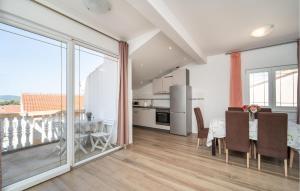 Amazing Apartment In Biograd Na Moru 