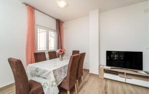 Amazing Apartment In Biograd Na Moru 