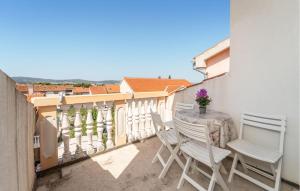 Lovely Apartment In Biograd Na Moru 