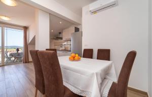 Lovely Apartment In Biograd Na Moru