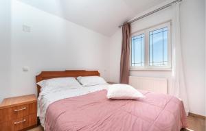 Lovely Apartment In Biograd Na Moru