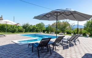 2 Bedroom Lovely Apartment In Citluk