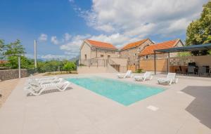 Lovely Home In Vrgorac With Wifi - 4hvězdičkové hotely ve městě Vrgorac