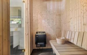 Lovely Home In Ebeltoft With Sauna