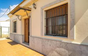 Lovely Home In Minas Del Castillo De - El Ronquillo