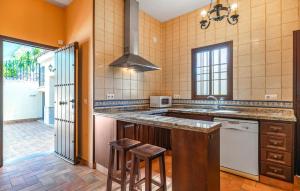 Lovely Home In Minas Del Castillo De