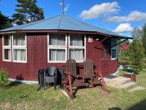 Vasaras mājiņa pie Rāznas ezera Nr 3