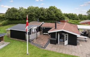 Stunning Home In Aabenraa With Kitchen