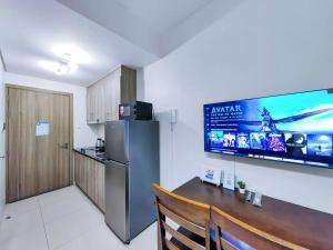 1BR Condotel with Balcony at FAME Residences #FM06