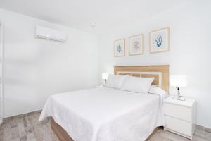 Home2Book Cozy Pool & Terrace Apartment, Arona