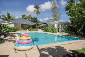 Isara Nai Yang resort