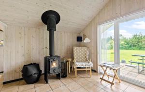 3 Bedroom Cozy Home In Oksbøl