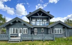 Stunning Home In Beitostølen With Sauna - Beitostøl