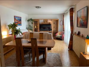 Appartements Apt 2 pieces, vue admirable, localisation exceptionnelle a 20 mn de Paris : photos des chambres