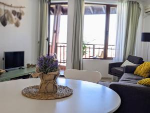 Beachfront Apartment Sveti Vlas