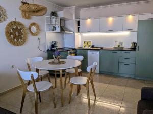 Beachfront Apartment Sveti Vlas