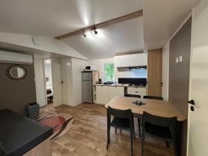 Campings Mobil home ile de loisirs de buthiers : photos des chambres