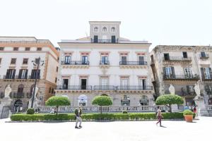 Home in Palermo-Cathedral