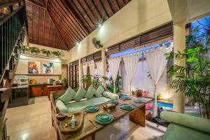 3BR Canggu Shortcut Villa, Walk to ATLAS and FINNS