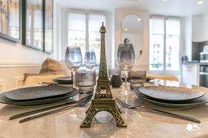 Appartements MBA - Louvres - Luxury Appartement : photos des chambres