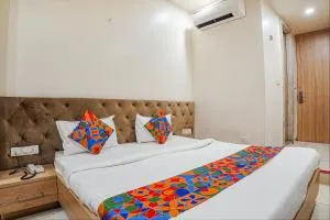 FabHotel Om Palace - Phanda