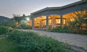 Lake George View Golf Resort - Busonga