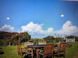 17th Century Tintagel Cottage with Hot Tub