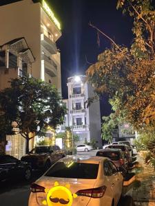 lucasta hotel