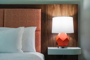 King Room with King Bed - Non-Smoking room in Hampton Inn Milford
